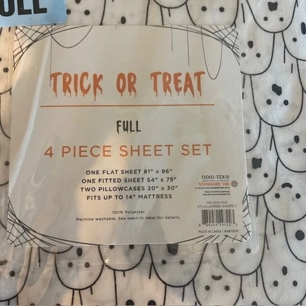 New Trick Or Treat Ghost Print 4-Piece Full Sheet Set Cute Spooky Halloween